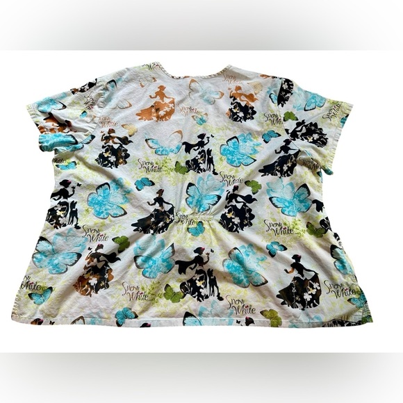 Disney Snow White Scrub Top Size 3XL​ - Picture 4 of 8